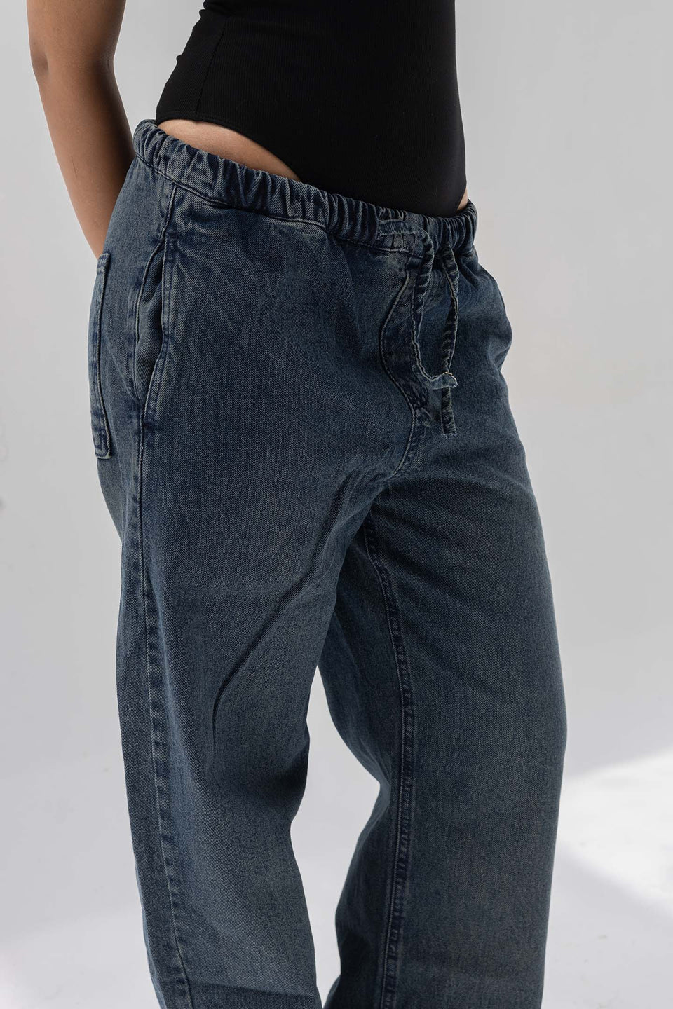 Deep Navy Low-Rise Drawstring Wide-Leg Jeans