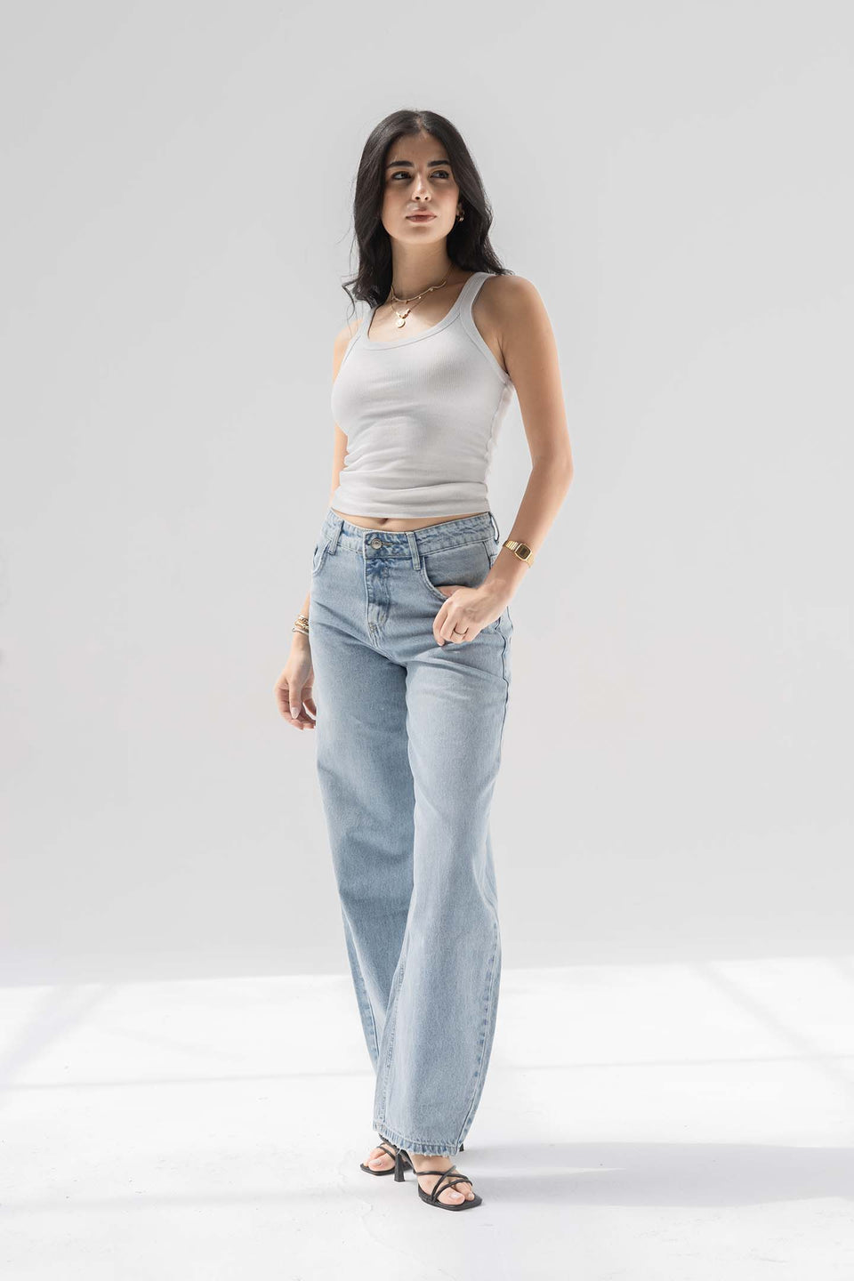 Light Blue Low-Rise Balloon Jeans with Frayed Hem