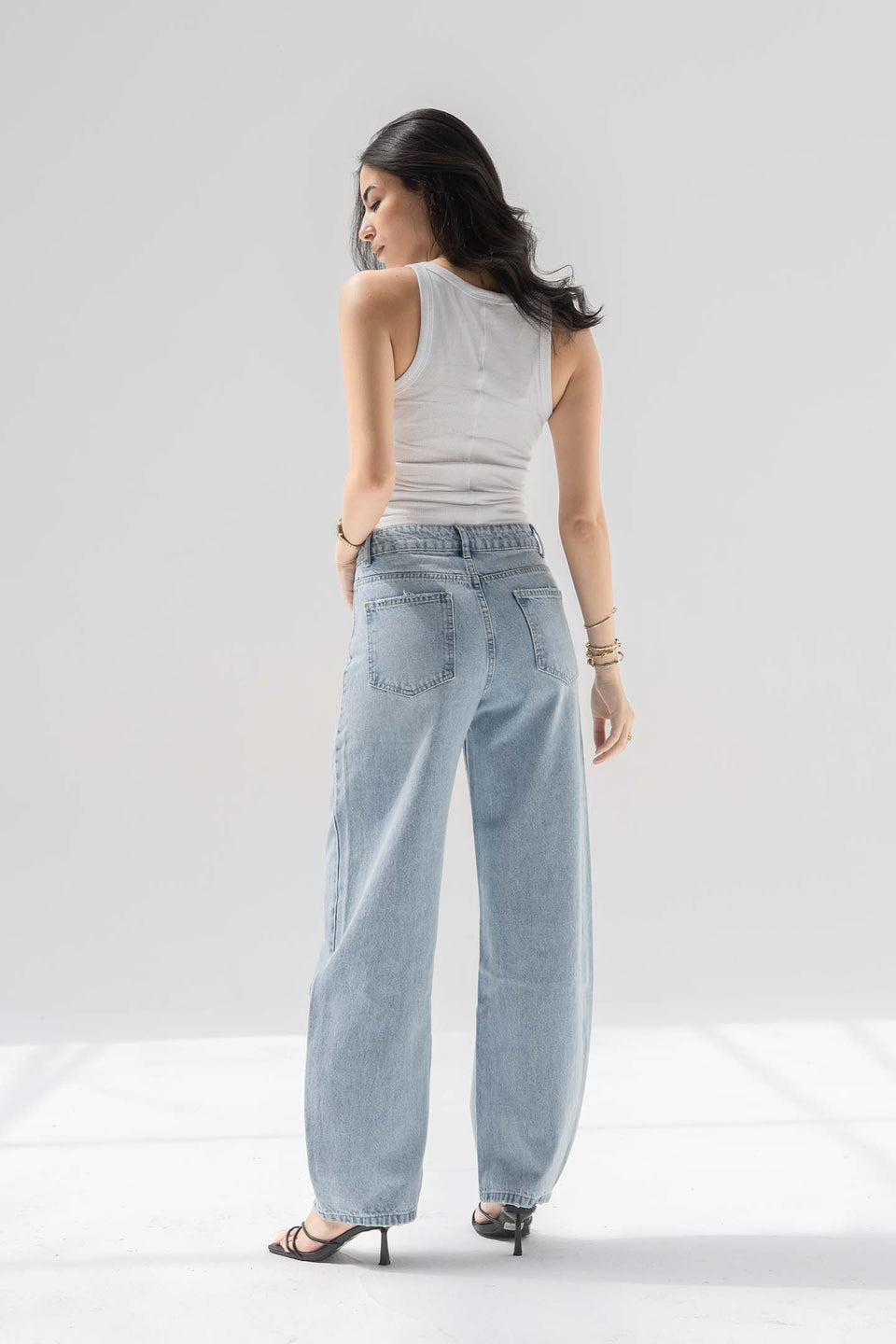 Light Blue Low-Rise Balloon Jeans with Frayed Hem