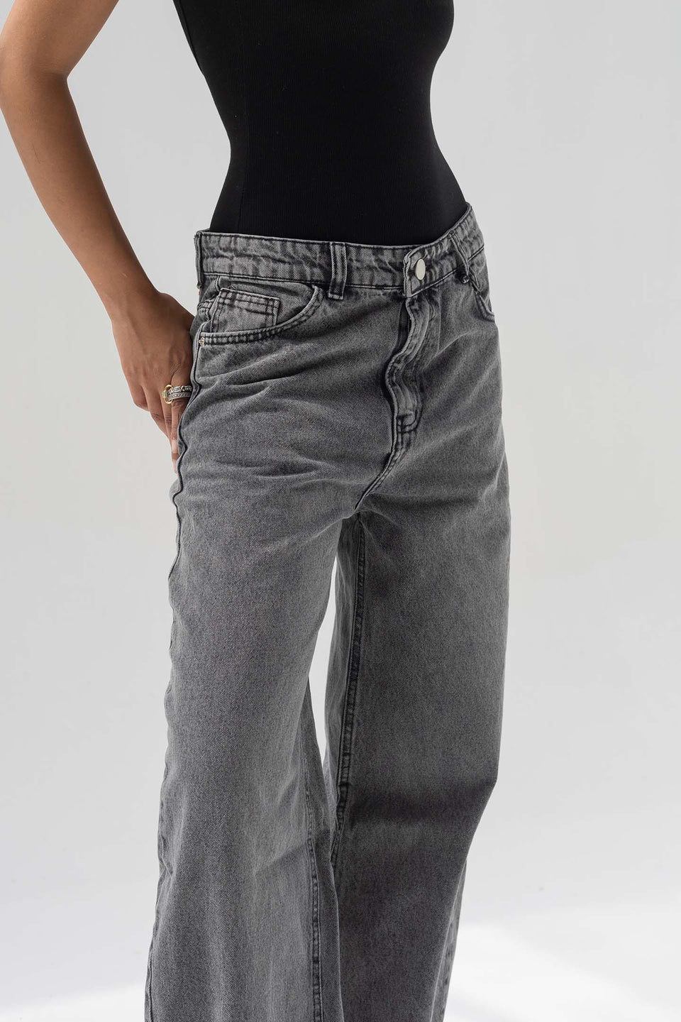 Grey Balloon-Fit High-Waisted Jeans