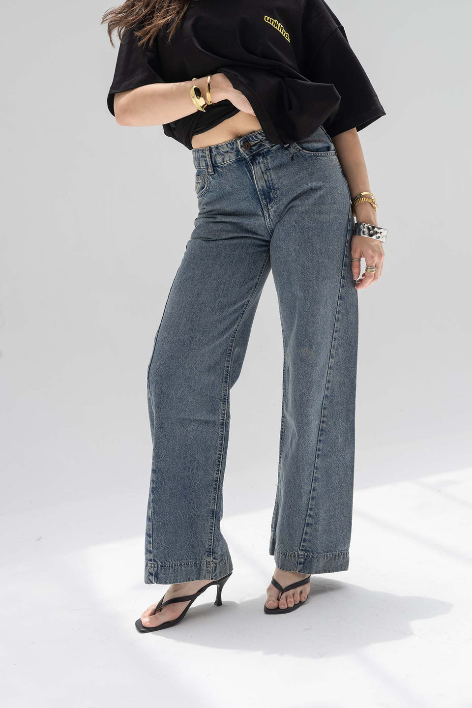 Vintage Blue Balloon-Fit High-Waisted Jeans
