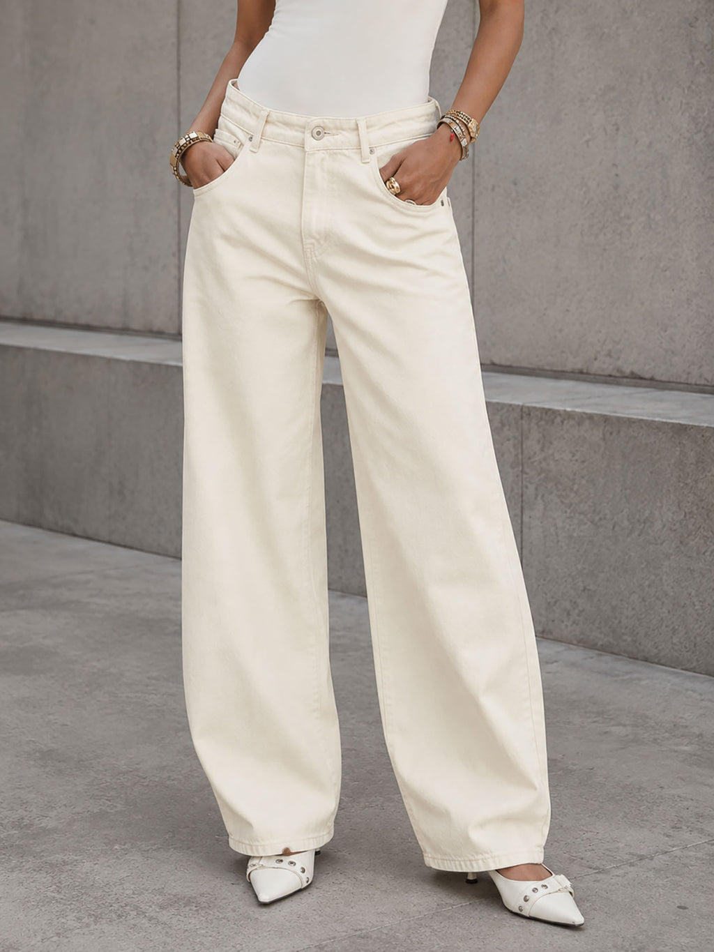 Off White Relaxed Balloon Leg Jeans