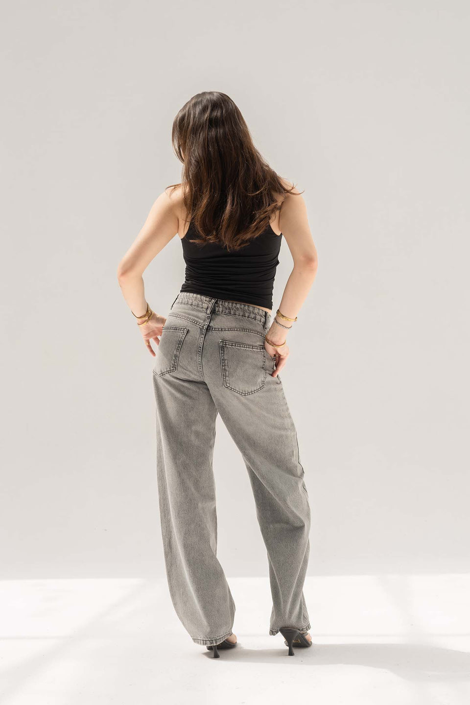 Grey Balloon-Leg Jeans with Seam Detail Pockets