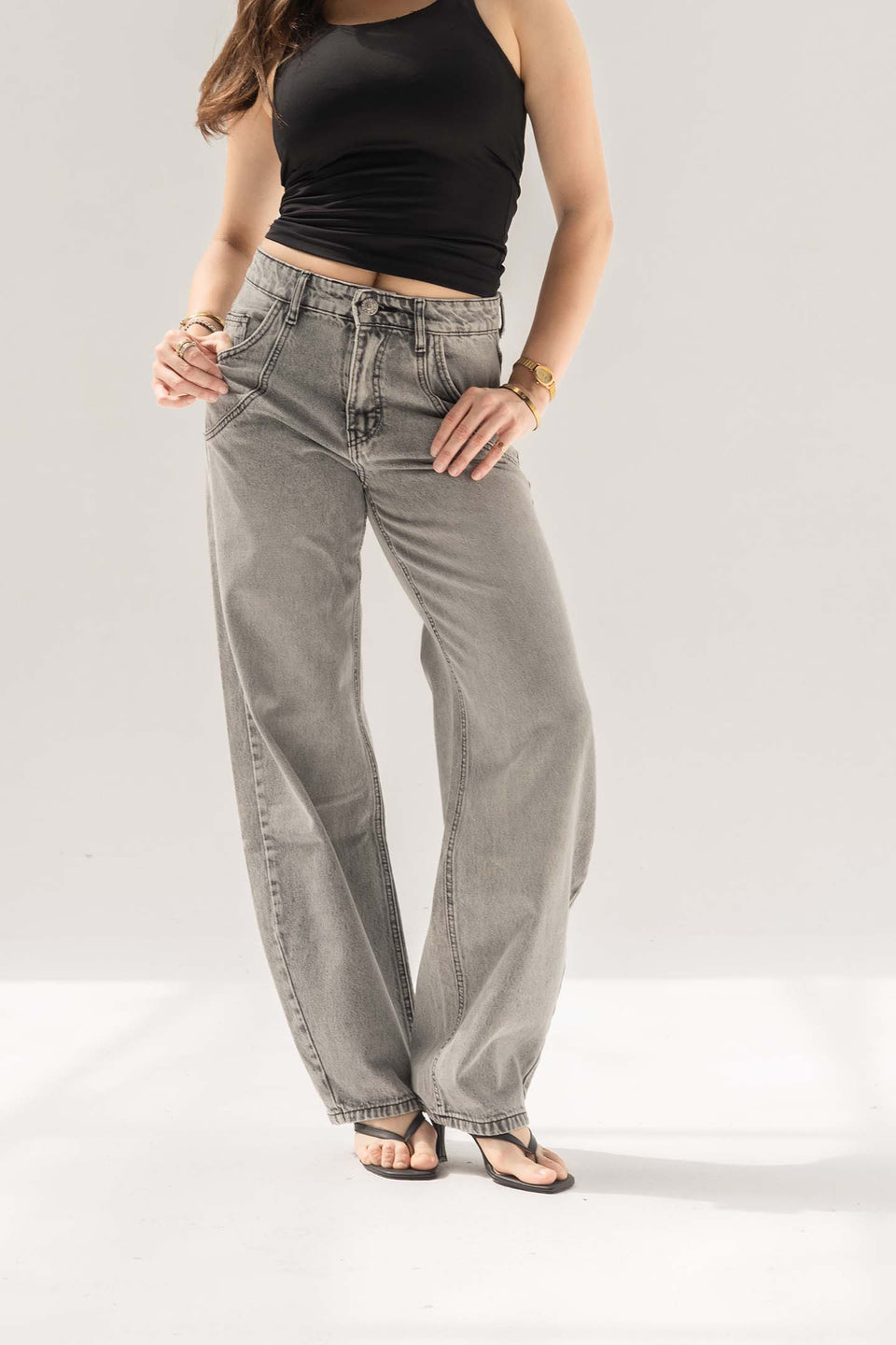 Grey Balloon-Leg Jeans with Seam Detail Pockets