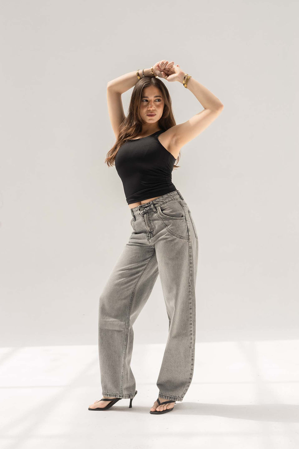 Grey Balloon-Leg Jeans with Seam Detail Pockets