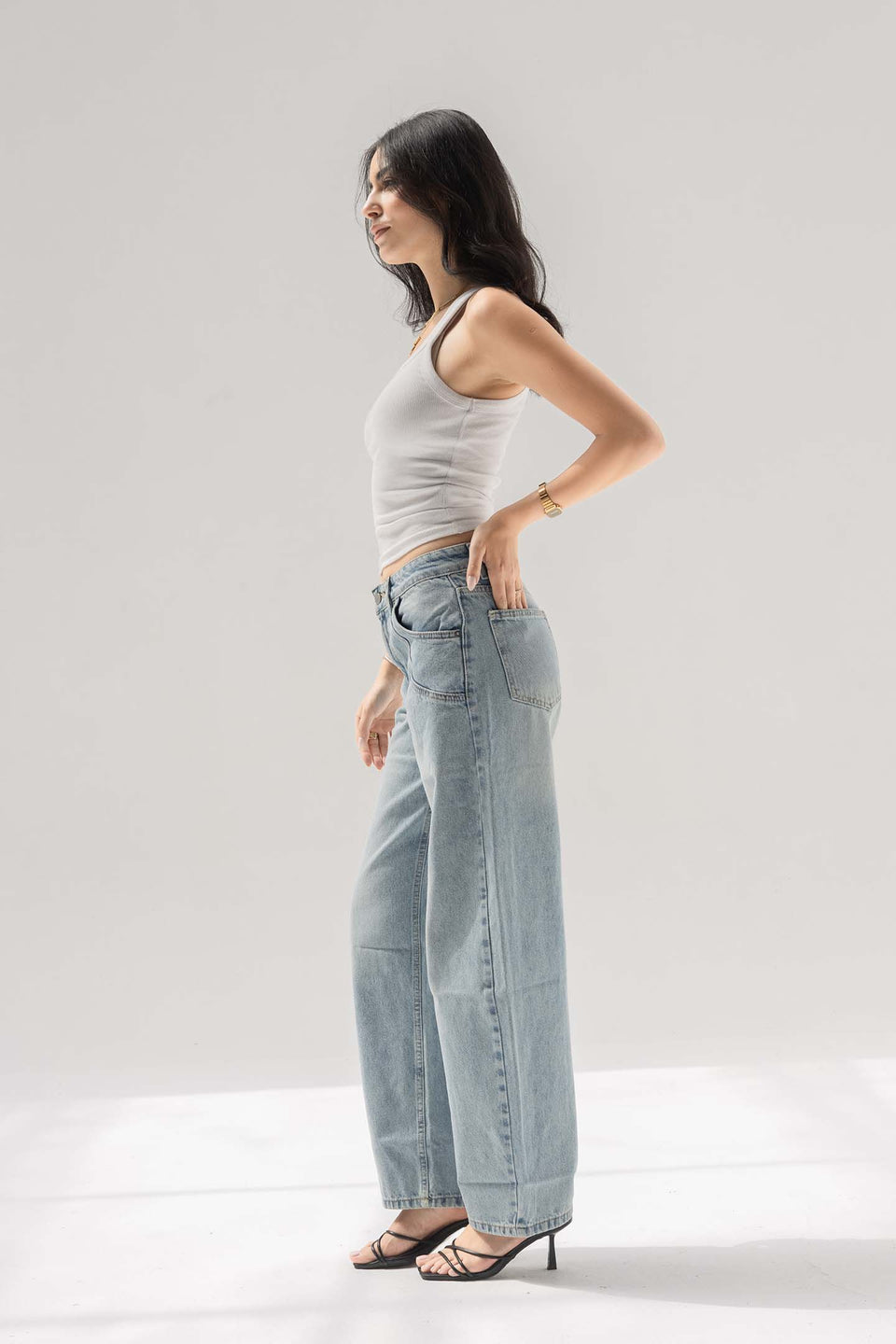 Light Blue Balloon-Leg Jeans with Seam Detail Pockets