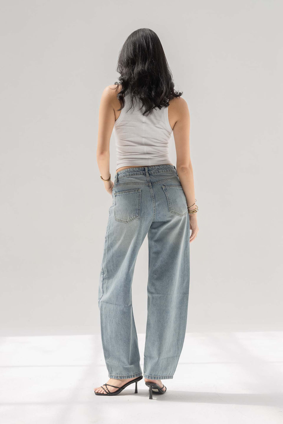 Light Blue Balloon-Leg Jeans with Seam Detail Pockets