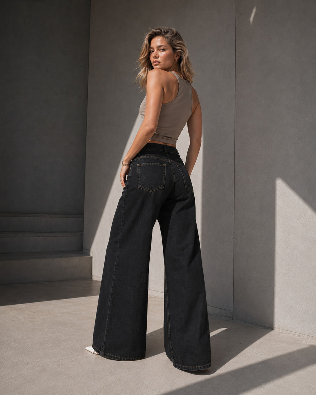 Black Pleated Wide Leg Jeans