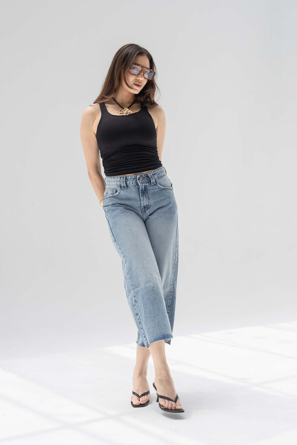 Light Blue Cropped Wide-Leg Jeans with Frayed Hem