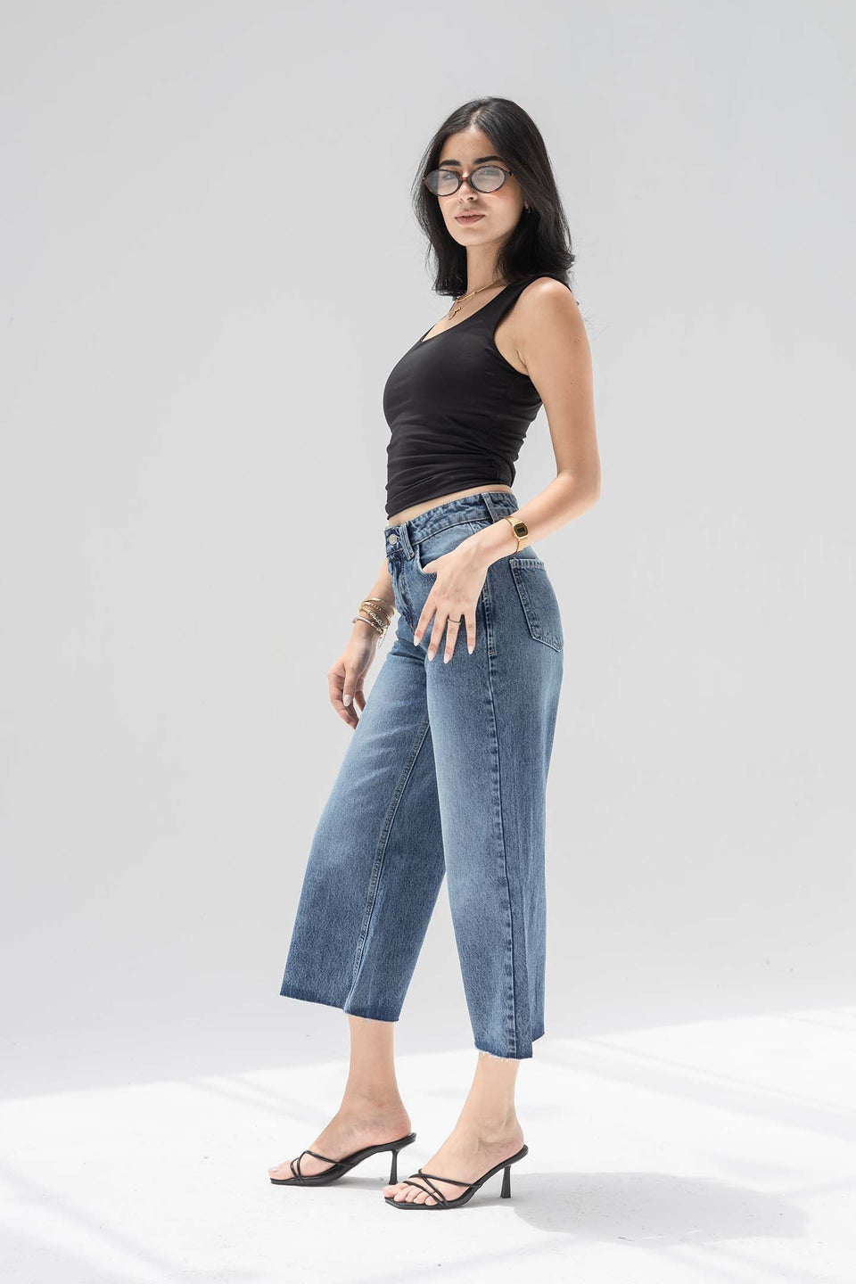 Stone Blue Cropped Wide-Leg Jeans with Frayed Hem