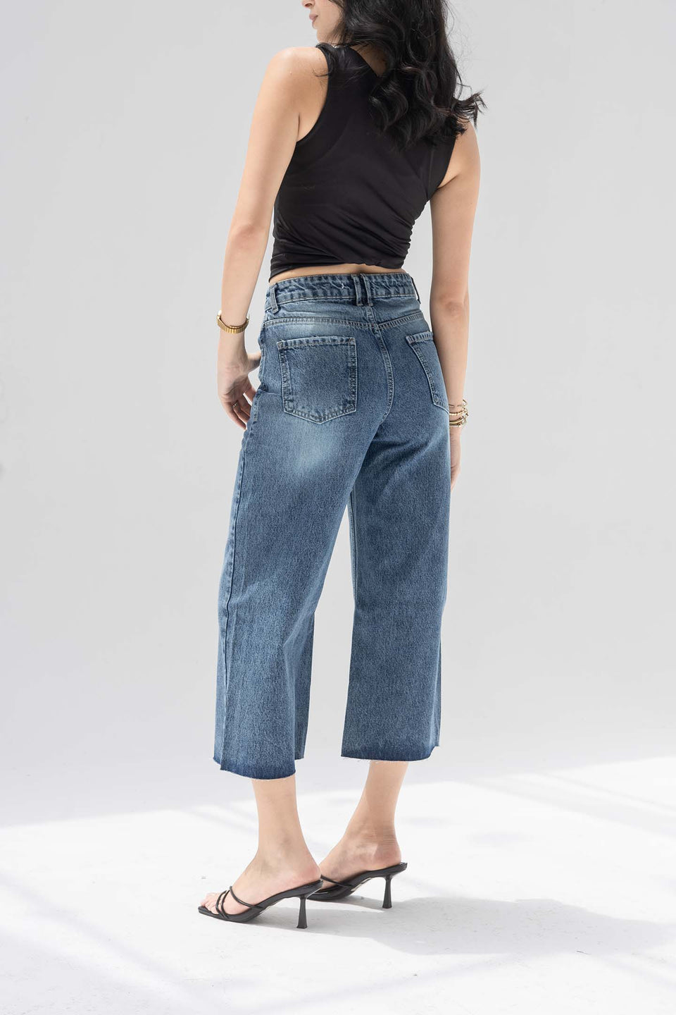 Stone Blue Cropped Wide-Leg Jeans with Frayed Hem