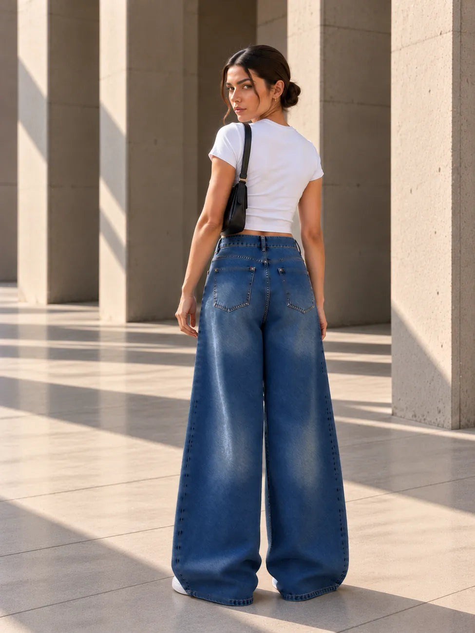 B852 Deep Blue jeans